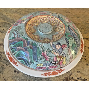 Rose Medallion Antique Chinese Porcelain Export Covered Serving Casserole Dish